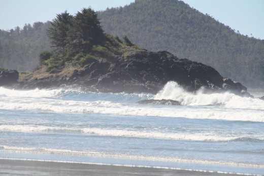 Rough waters in Tofino, 2010